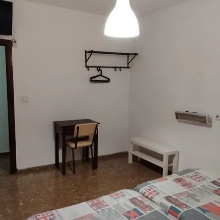 Pensión Ronda 2*